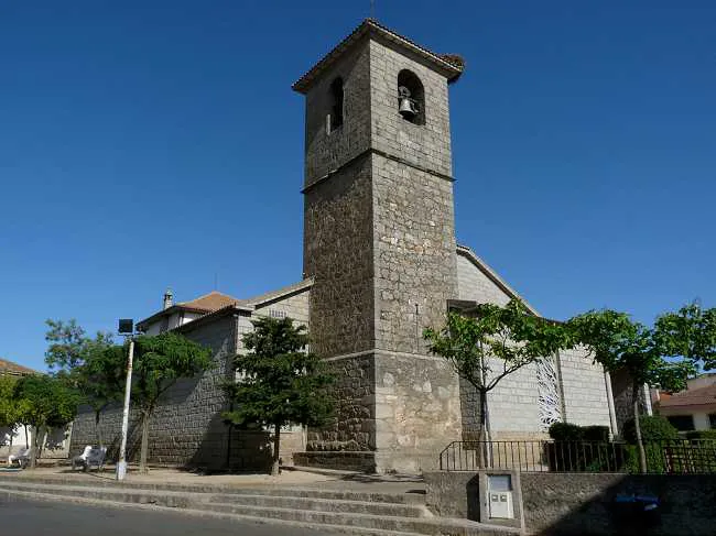 iglesia_de_la_santisima_trinidad_sotillo-de-la-adrada-parroquia-diócesis-aávilajpg